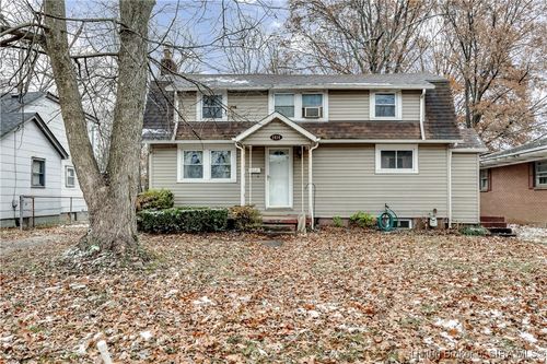 1414 E 9th St, Jeffersonville, IN, 47130-4203 | Card Image