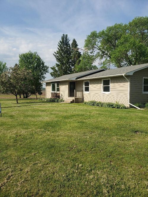 411 Pine St S, TURTLE LAKE, WI, 54889-9017 | Card Image