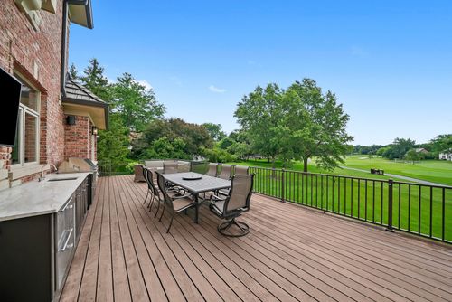 33 Aburdour Ct, North Barrington, IL, 60010-6933 | Card Image