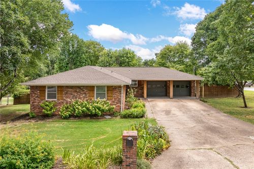 1001 Eugene St, Harrison, AR, 72601-2603 | Card Image