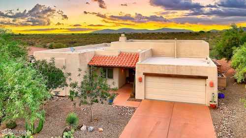 949 E Josephine Saddle Pl, Green Valley, AZ, 85614-6300 | Card Image