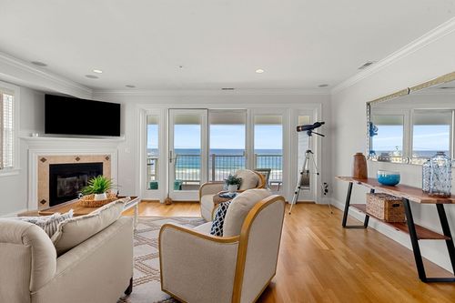 6-11 Atlantic Ave, Salisbury, MA, 01952-2725 | Card Image