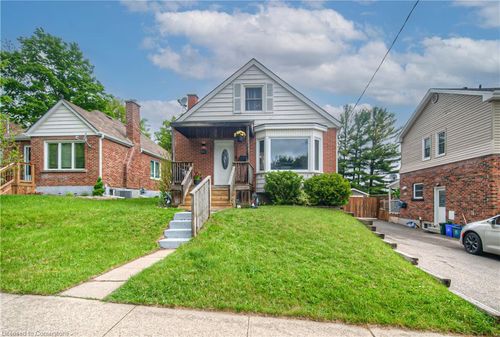 60 2nd Ave, Cambridge, ON, N1S2C3 | Card Image