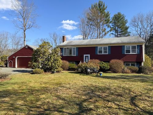 95 Amber Dr, East Bridgewater, MA, 02333 | Card Image