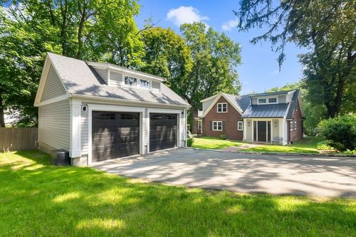 418 Mystic St, Arlington, MA, 02474-1125 | Card Image
