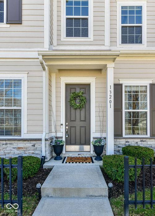 13201 E 131st St, Fishers, IN, 46037-5903 | Card Image