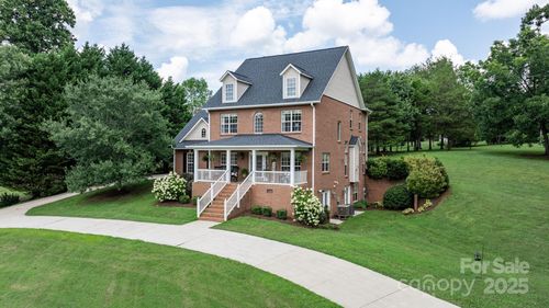 1221 Willow Creek Dr, Newton, NC, 28658-4042 | Card Image