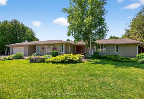 10 Margaret Ave, Everett, ON, L0M1J0 | Card Image