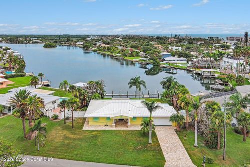 1540 Bay Shore Dr, Cocoa Beach, FL, 32931-2310 | Card Image
