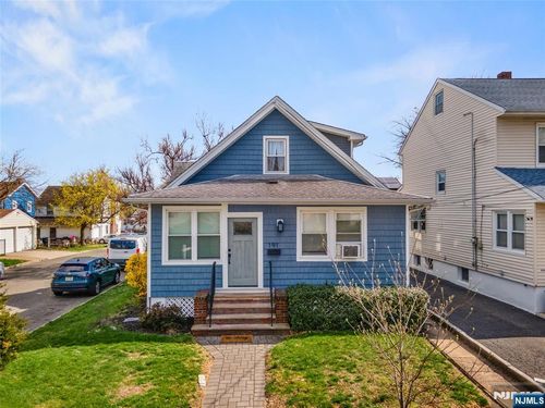 191 9th St, Passaic, NJ, 07055-8302 | Card Image