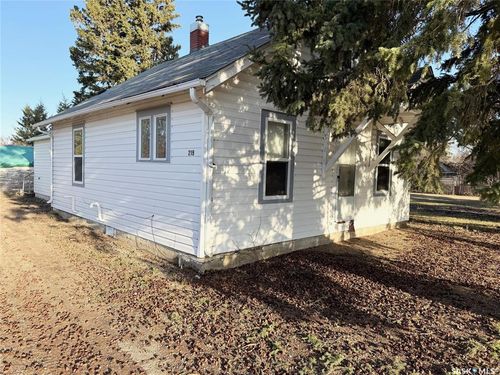 219 2nd Ave, Spalding, SK, S0K2A1 | Card Image