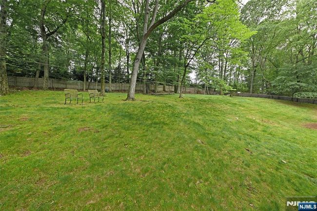 388 Holly Dr, House other with 3 bedrooms, 2 bathrooms and null parking in Wyckoff NJ | Image 27