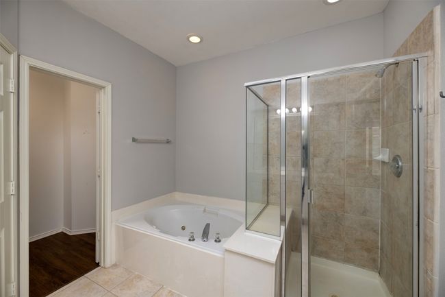 11517 Chaucer Dr, House other with 3 bedrooms, 3 bathrooms and null parking in Frisco TX | Image 13