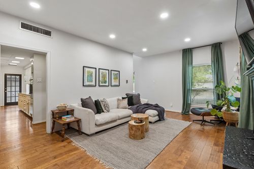 3335-3335 Prescott Ave, Dallas, TX, 75219-2017 | Card Image