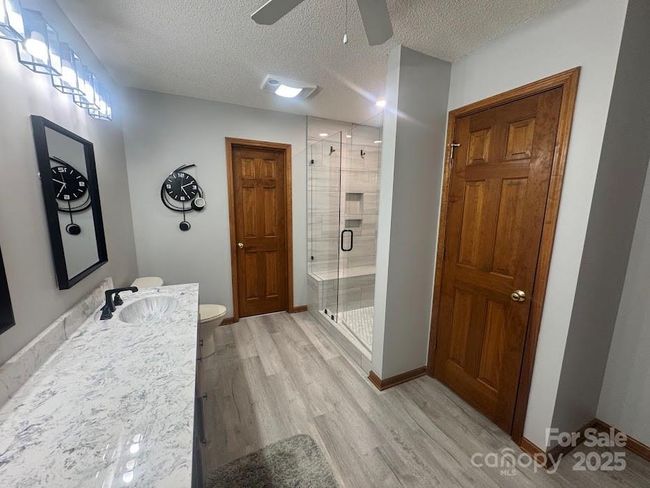 Beautiful walk in shower and large walk in closet | Image 21