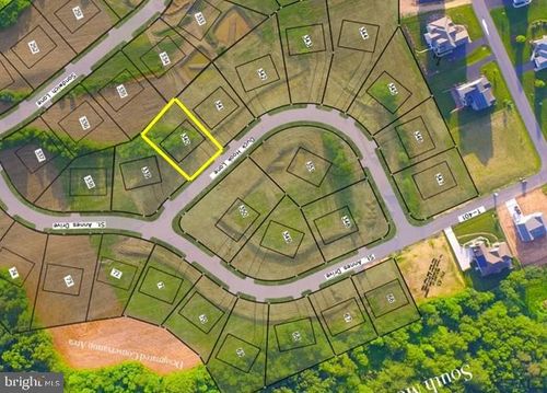 7059 Duck Hook Lane, FAYETTEVILLE, PA, 17222 | Card Image