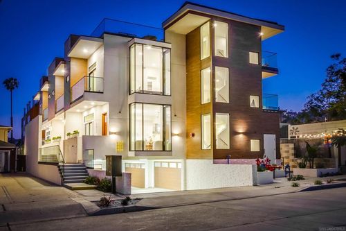 2925 Upshur St, San Diego, CA, 92106-3029 | Card Image