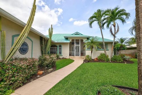 516 Sw South Carolina Dr, Stuart, FL, 34994-7264 | Card Image