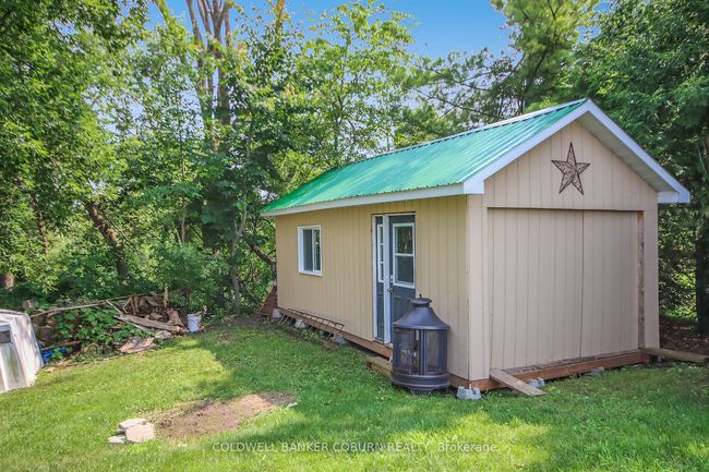 10658 Main St, House other with 4 bedrooms, 2 bathrooms and 3 parking in South Mountain ON | Image 42