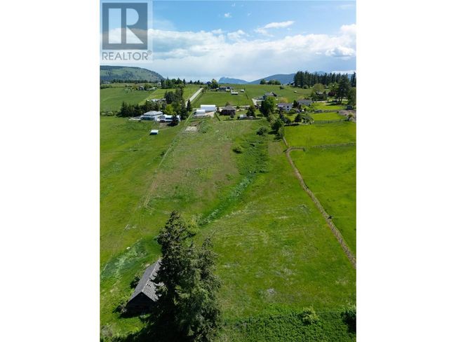 5380 Learmouth Rd, House other with 3 bedrooms, 3 bathrooms and 2 parking in Coldstream BC | Image 95