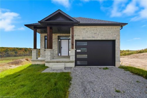 137 Pike Creek Dr, Cayuga, ON, N0A1E0 | Card Image