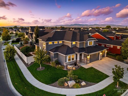 2362 E Shady Glade Dr, Meridian, ID, 83642-8252 | Card Image
