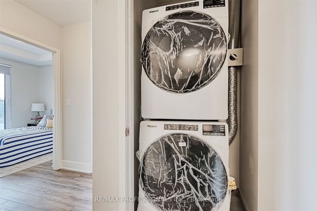 111 - 62 Dixfield Dr, House attached with 2 bedrooms, 2 bathrooms and 1 parking in Etobicoke ON | Image 17