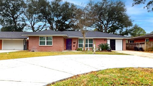 1710 Pecan Ln, Stafford, TX, 77477-6421 | Card Image