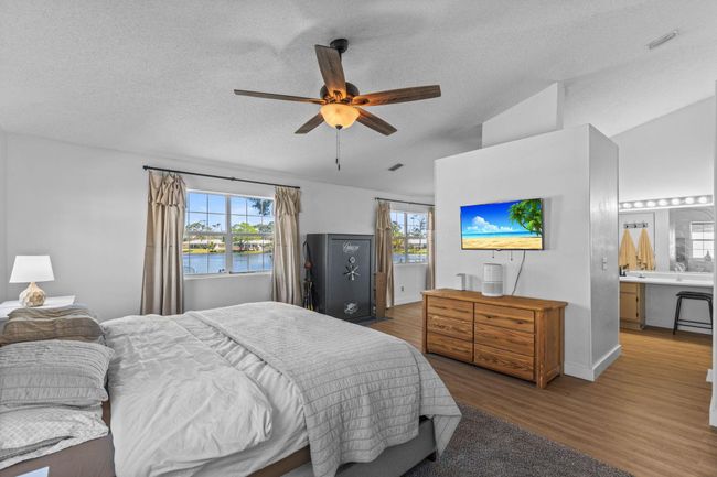 5814 Killarney Avenue, House other with 3 bedrooms, 2 bathrooms and null parking in Fort Pierce FL | Image 14