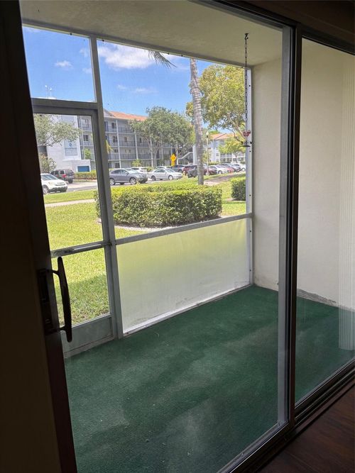 apt-103p-650 Sw 124th Ter, Pembroke Pines, FL, 33027-1763 | Card Image
