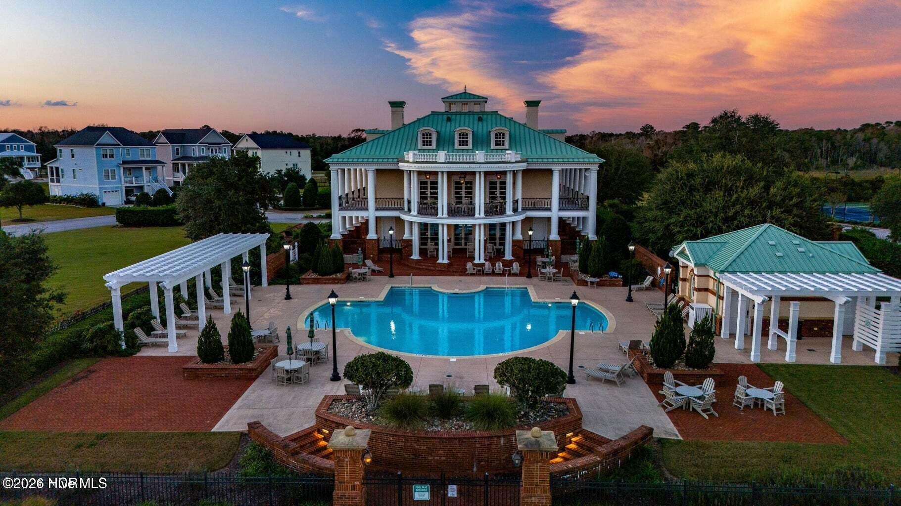 Land in Newport 4