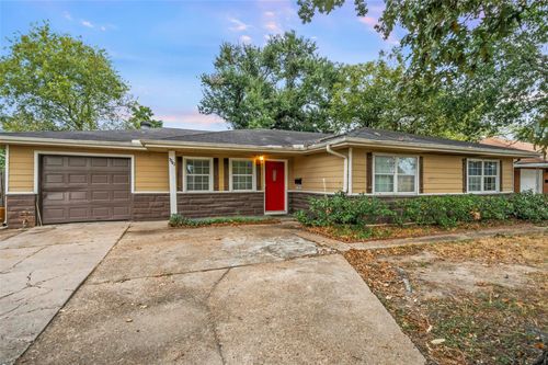 7942 Hammerly Blvd, Houston, TX, 77055-1507 | Card Image