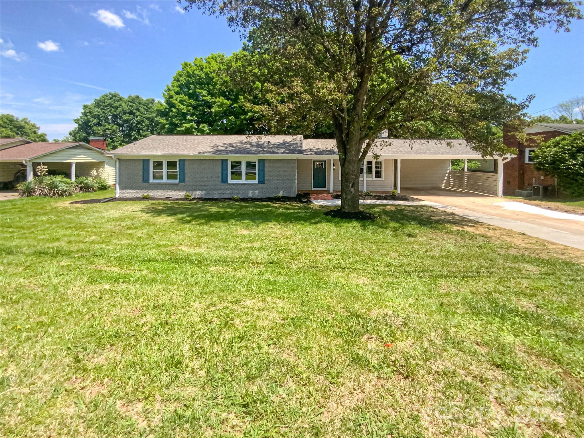 Radio Rd, Statesville, NC 28677
