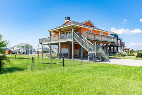 963 Palmride Dr, Crystal Beach, TX, 77650-3616 | Card Image