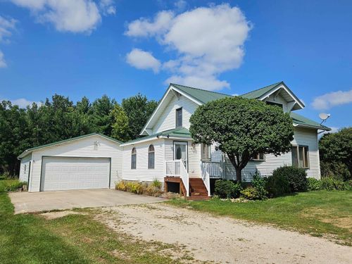 318 10th Ave Se, Cresco, IA, 52136-2016 | Card Image