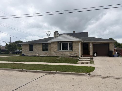 1905 32nd Street, Two Rivers, WI, 54241 | Card Image