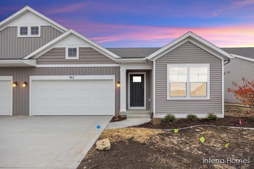 3-982 Scioto Dr Nw, Comstock Park, MI, 49321-8395 | Card Image