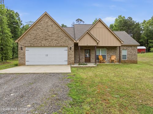 205 Clover Cv, Coldwater, MS, 38618-2305 | Card Image
