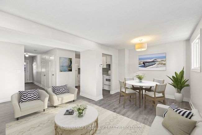 823 Datzell Lane, Condo with 3 bedrooms, 2 bathrooms and 1 parking in Kingston ON | Image 4