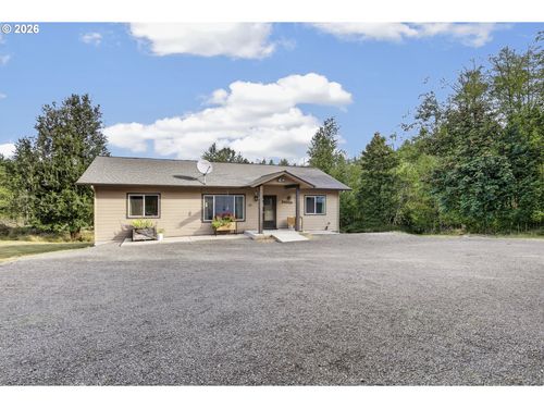 381 Studebaker Spur 2, Castle Rock, WA, 98611-9559 | Card Image