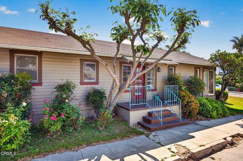1017 E Orchard St, Santa Paula, CA, 93060-1345 | Card Image
