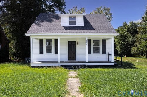 136 Bank St, Waverly, VA, 23890-3426 | Card Image