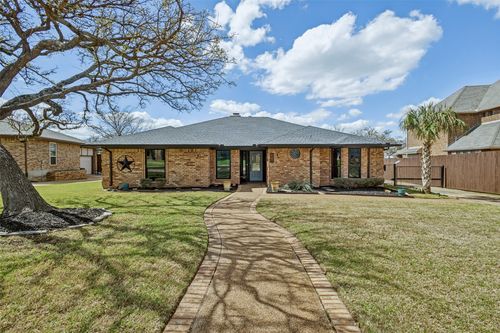316 Inverness Dr, Trophy Club, TX, 76262-9740 | Card Image