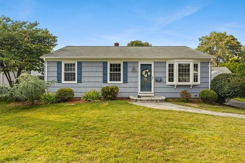 62 Byron Ave, Rumford, RI, 02916-2920 | Card Image