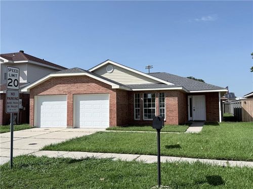 137 Primrose Ln, Westwego, LA, 70094-5730 | Card Image