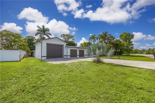 4656 Capri Dr, NAPLES, FL, 34103-2508 | Card Image