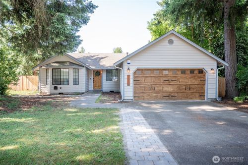 1815 Diamond Loop Se, Olympia, WA, 98503-2988 | Card Image