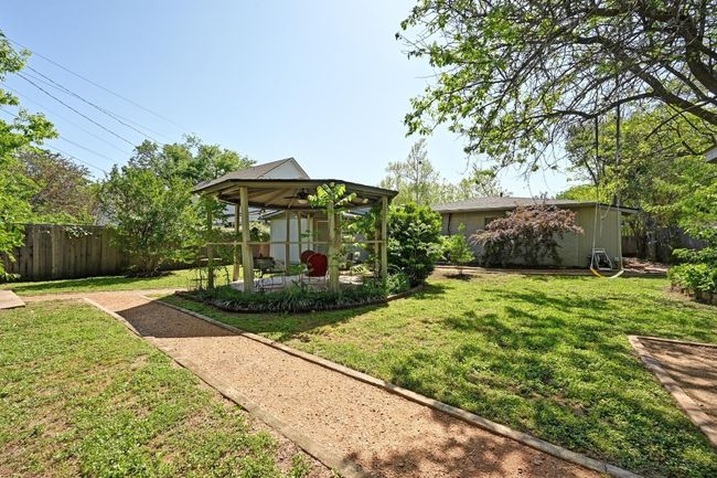 4607 S Forest Dr, House other with 4 bedrooms, 2 bathrooms and 2 parking in Austin TX | Image 18