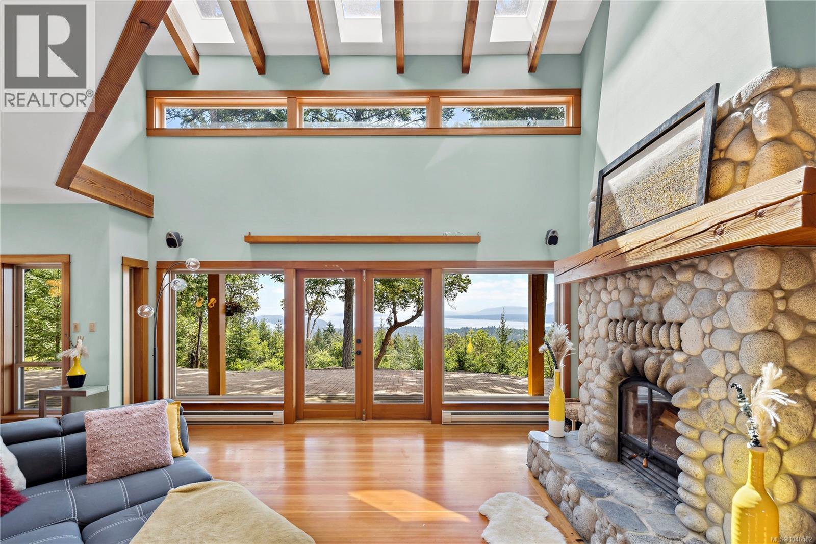 Residential in Gabriola Island 5