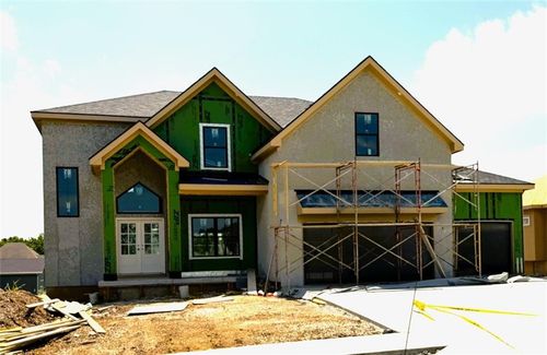 8710 N Farley Ave, Kansas City, MO, 64157-8687 | Card Image